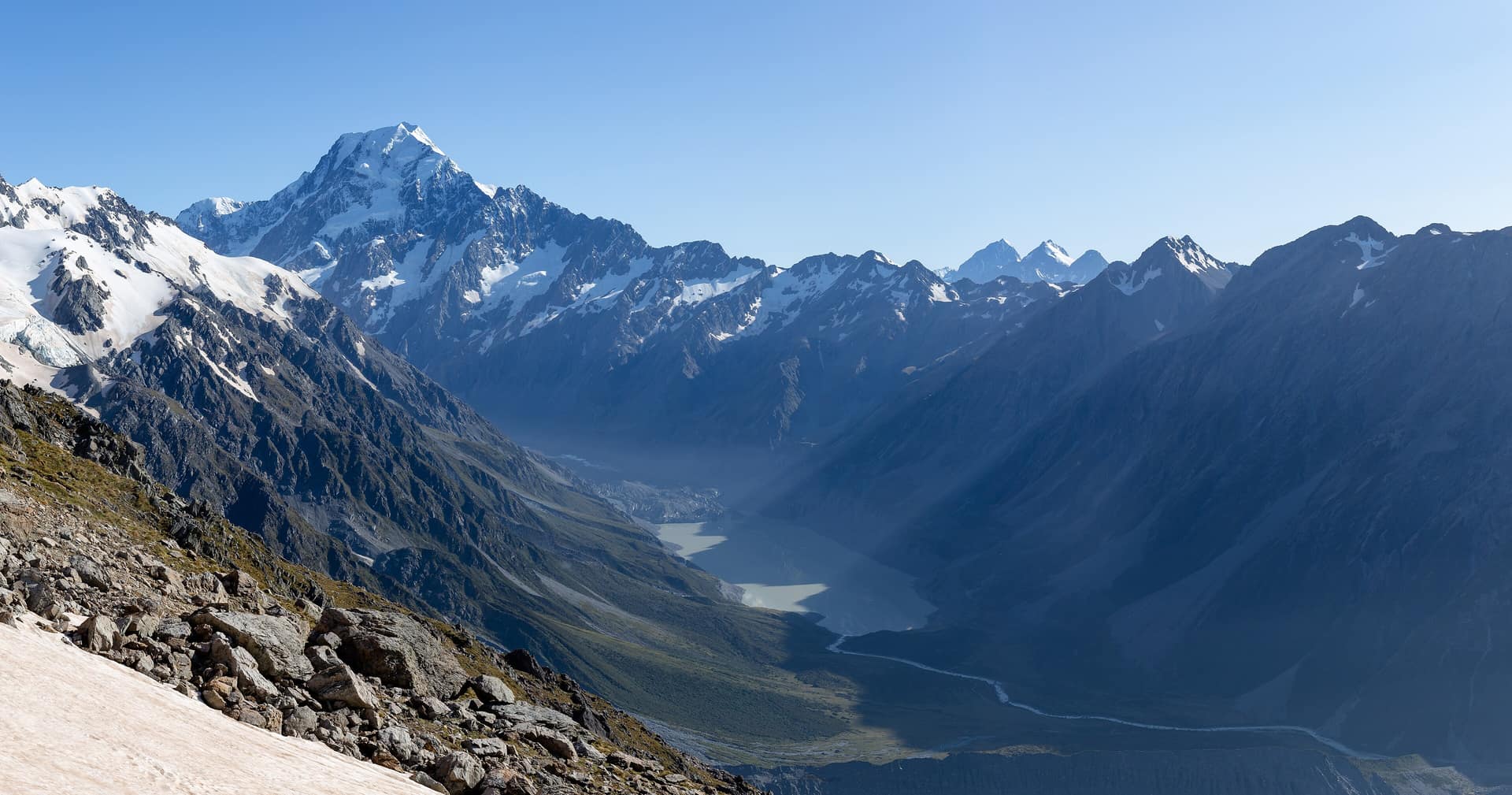 Aoraki/Mount Cook mit Gletschertal, Südinsel Neuseeland